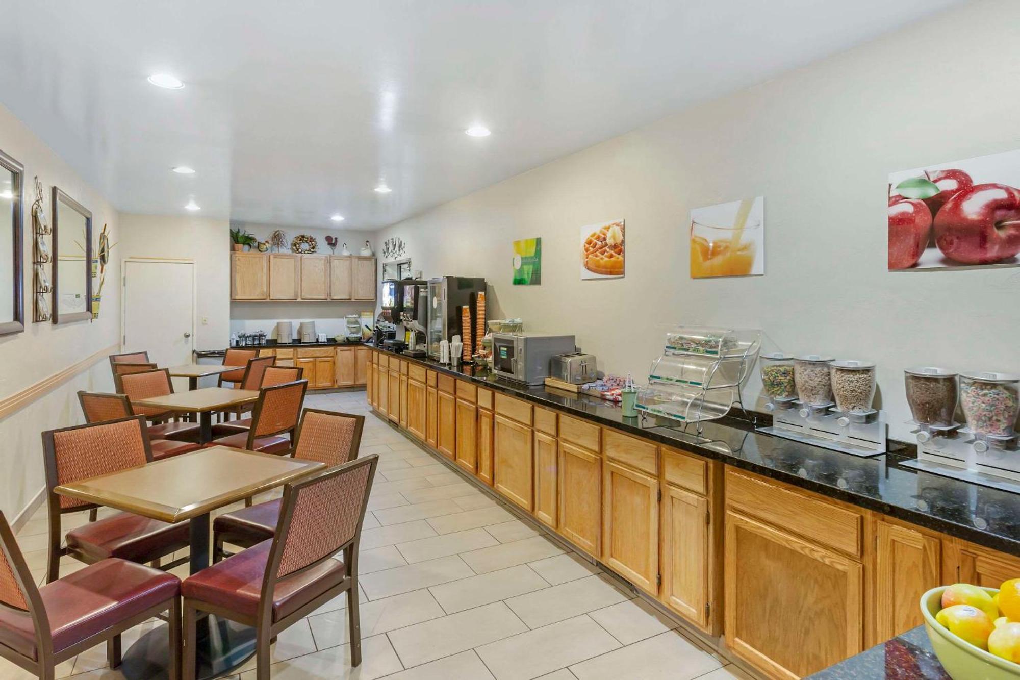 Quality Suites Moab Near Arches National Park Exterior foto