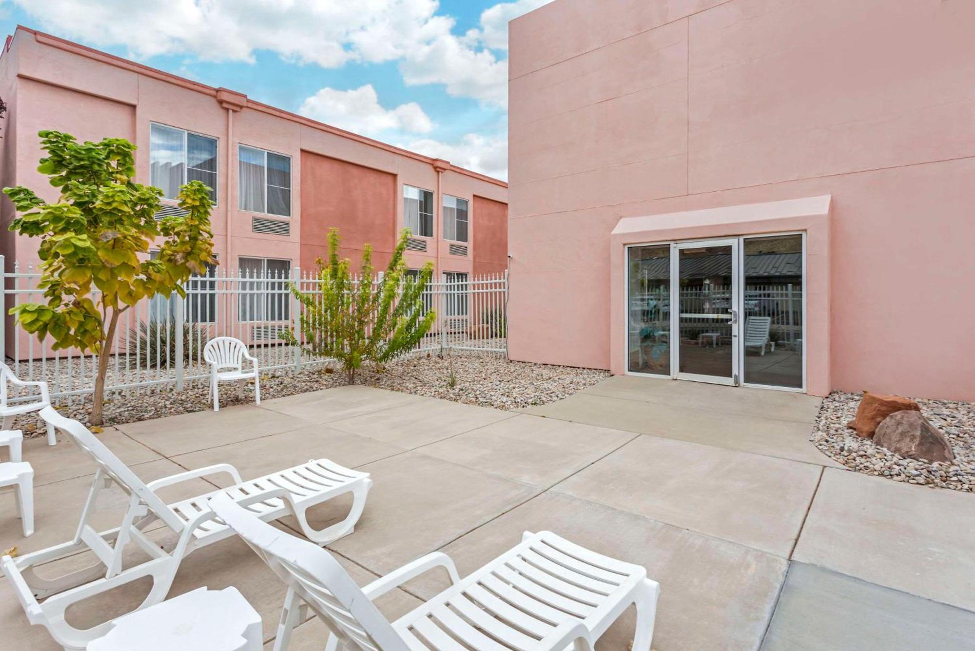 Quality Suites Moab Near Arches National Park Exterior foto
